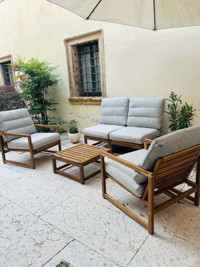 Vittoria Vérone Extérieur photo